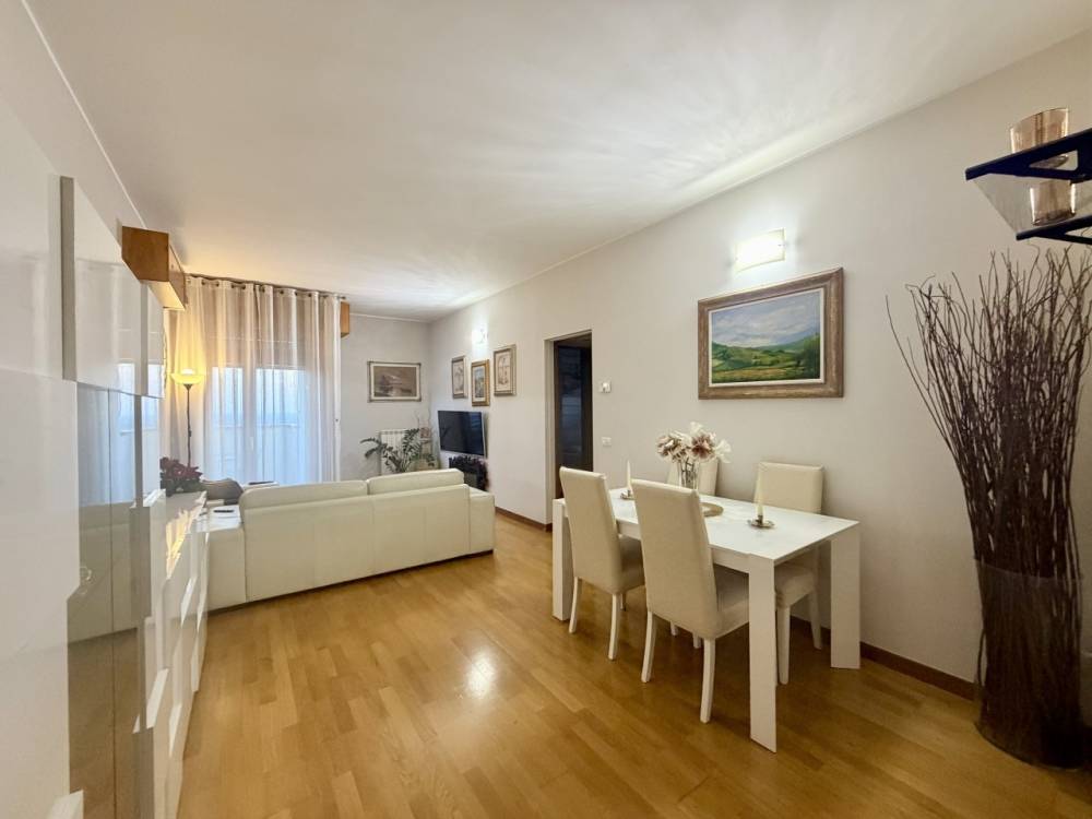 appartamento in vendita a Milano in zona Gratosoglio