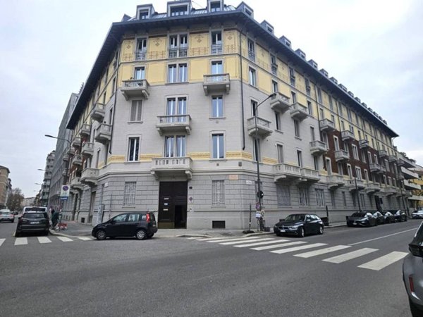 appartamento in vendita a Milano in zona Solari