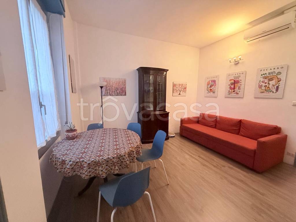 appartamento in vendita a Milano in zona Lambrate