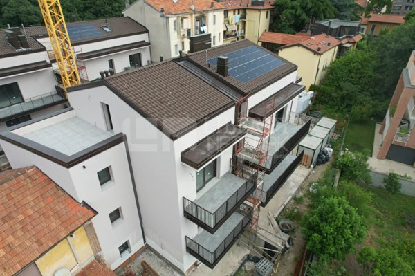 appartamento in vendita a Milano in zona Baggio