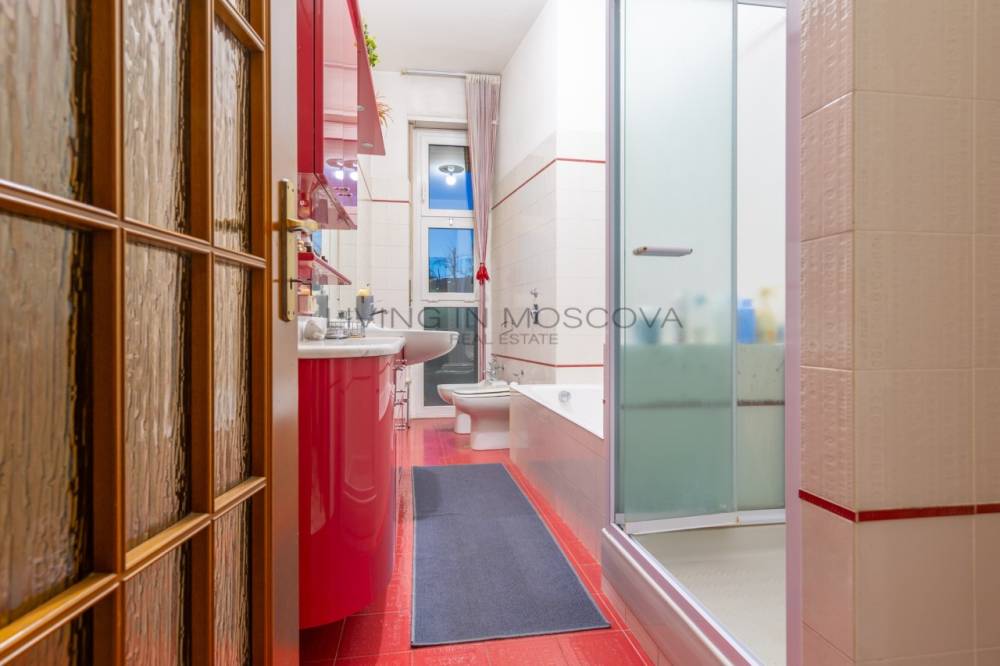 appartamento in vendita a Milano in zona Sempione