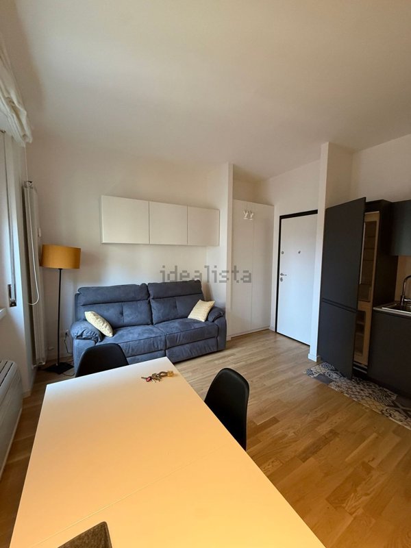 appartamento in vendita a Milano in zona Porta Genova