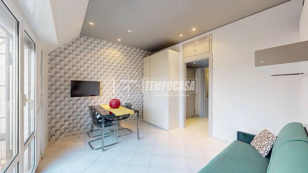 appartamento in vendita a Milano in zona Loreto