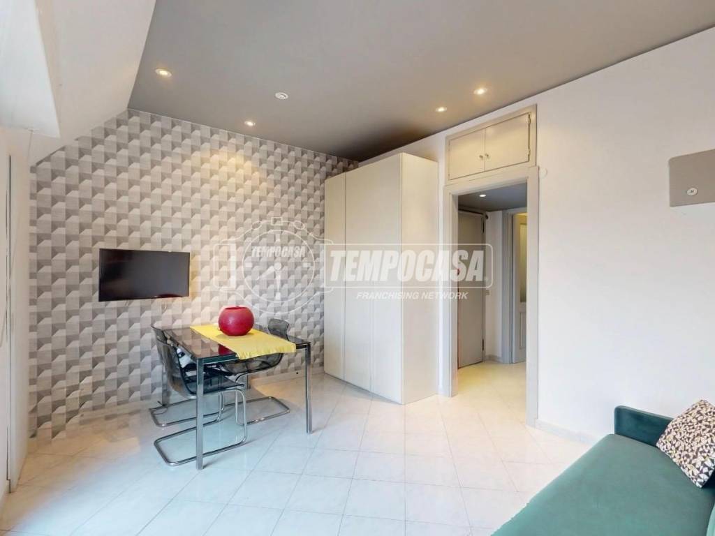 appartamento in vendita a Milano in zona Loreto