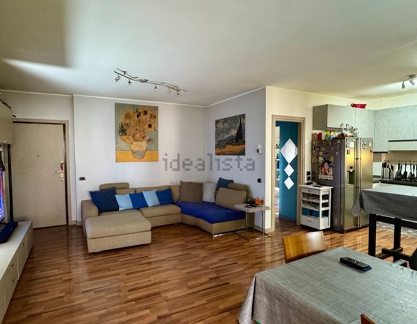 appartamento in vendita a Milano in zona Lorenteggio