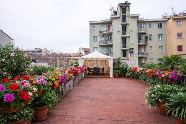 appartamento in vendita a Milano in zona Sempione