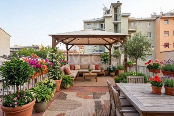 appartamento in vendita a Milano in zona Sempione