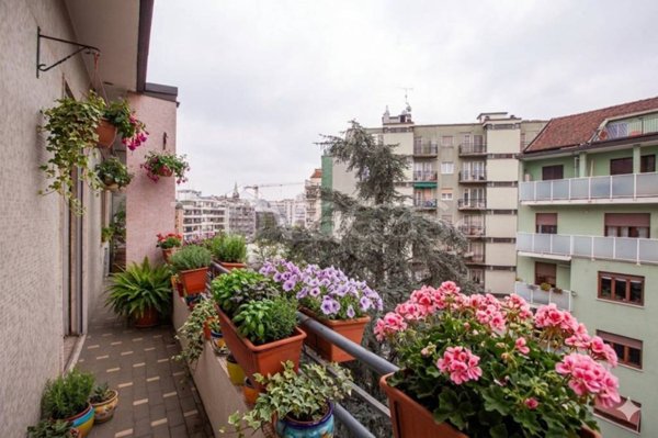 appartamento in vendita a Milano in zona Sempione