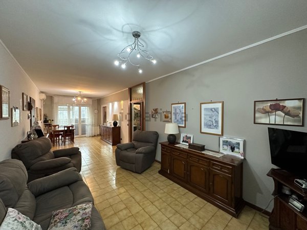 appartamento in vendita a Milano in zona Forze Armate