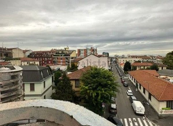 appartamento in vendita a Milano in zona Dergano