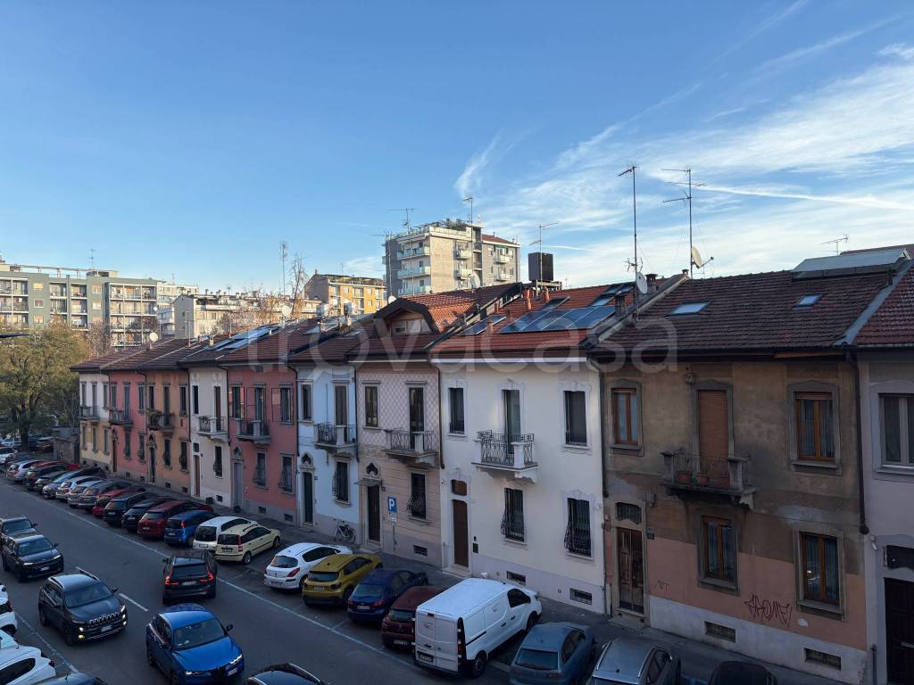 appartamento in vendita a Milano in zona Porta Vittoria