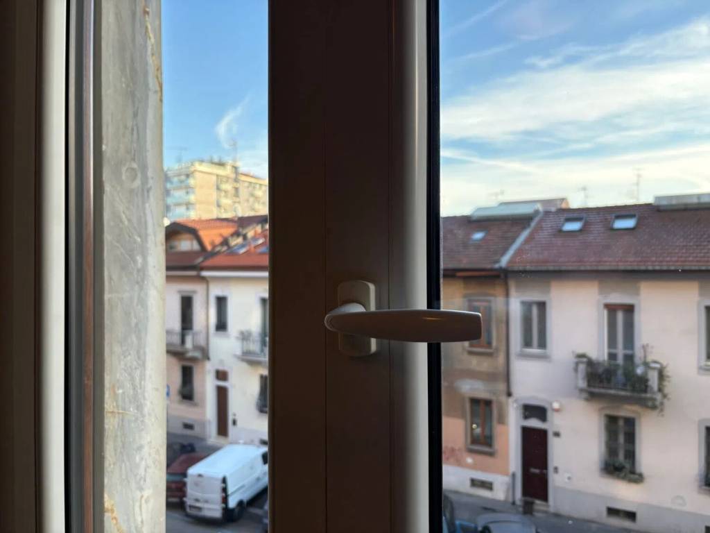 appartamento in vendita a Milano in zona Piazzale Lodi