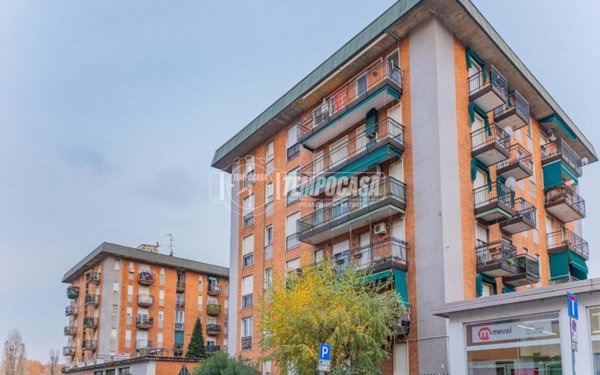 appartamento in vendita a Milano in zona Dergano