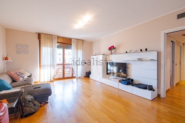 appartamento in vendita a Milano in zona Quarto Cagnino