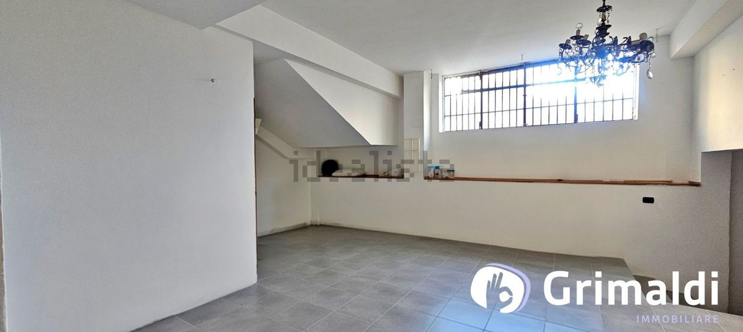 casa semindipendente in vendita a Milano in zona Famagosta