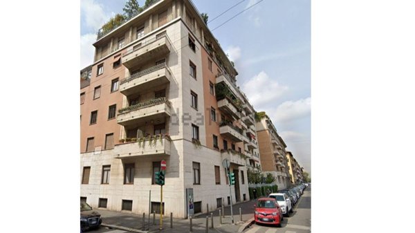 appartamento in vendita a Milano in zona Cinque Giornate