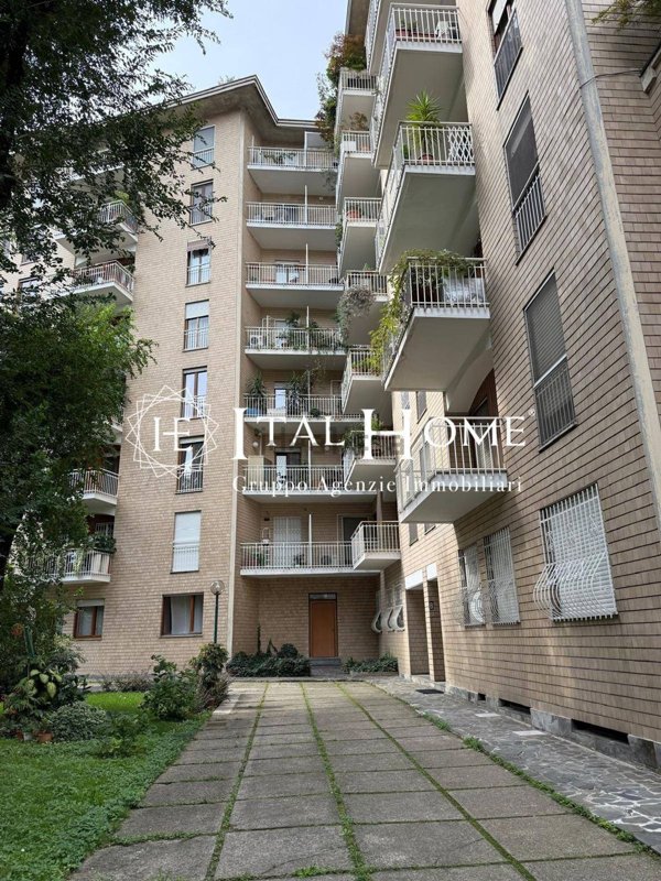appartamento in vendita a Milano in zona Maggiolina