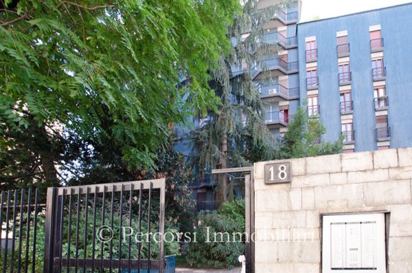 appartamento in vendita a Milano in zona Cinque Giornate
