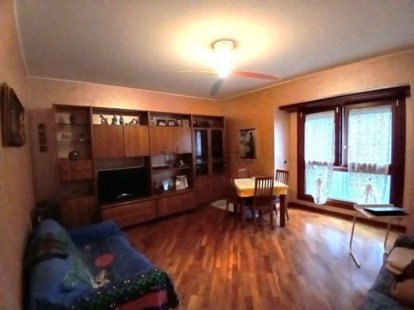 appartamento in vendita a Milano in zona Gallaratese