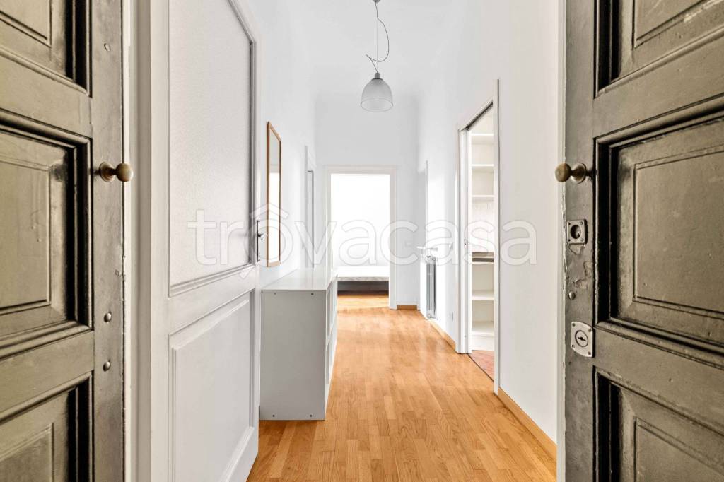 appartamento in vendita a Milano in zona Bocconi