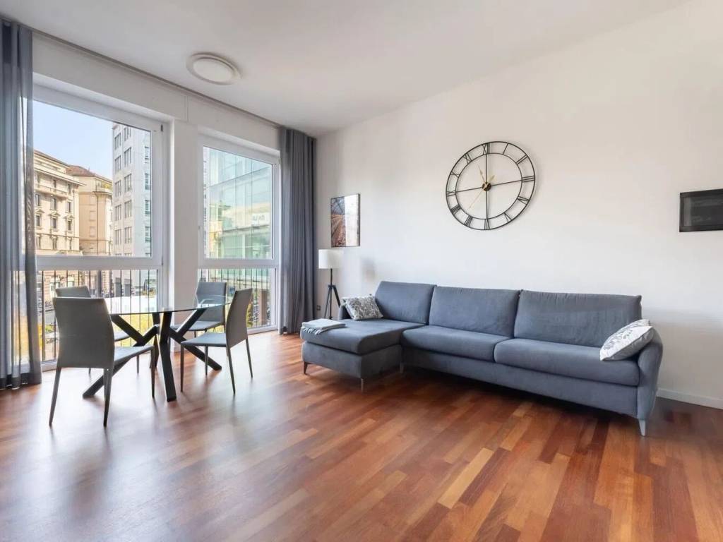 appartamento in vendita a Milano in zona Sempione