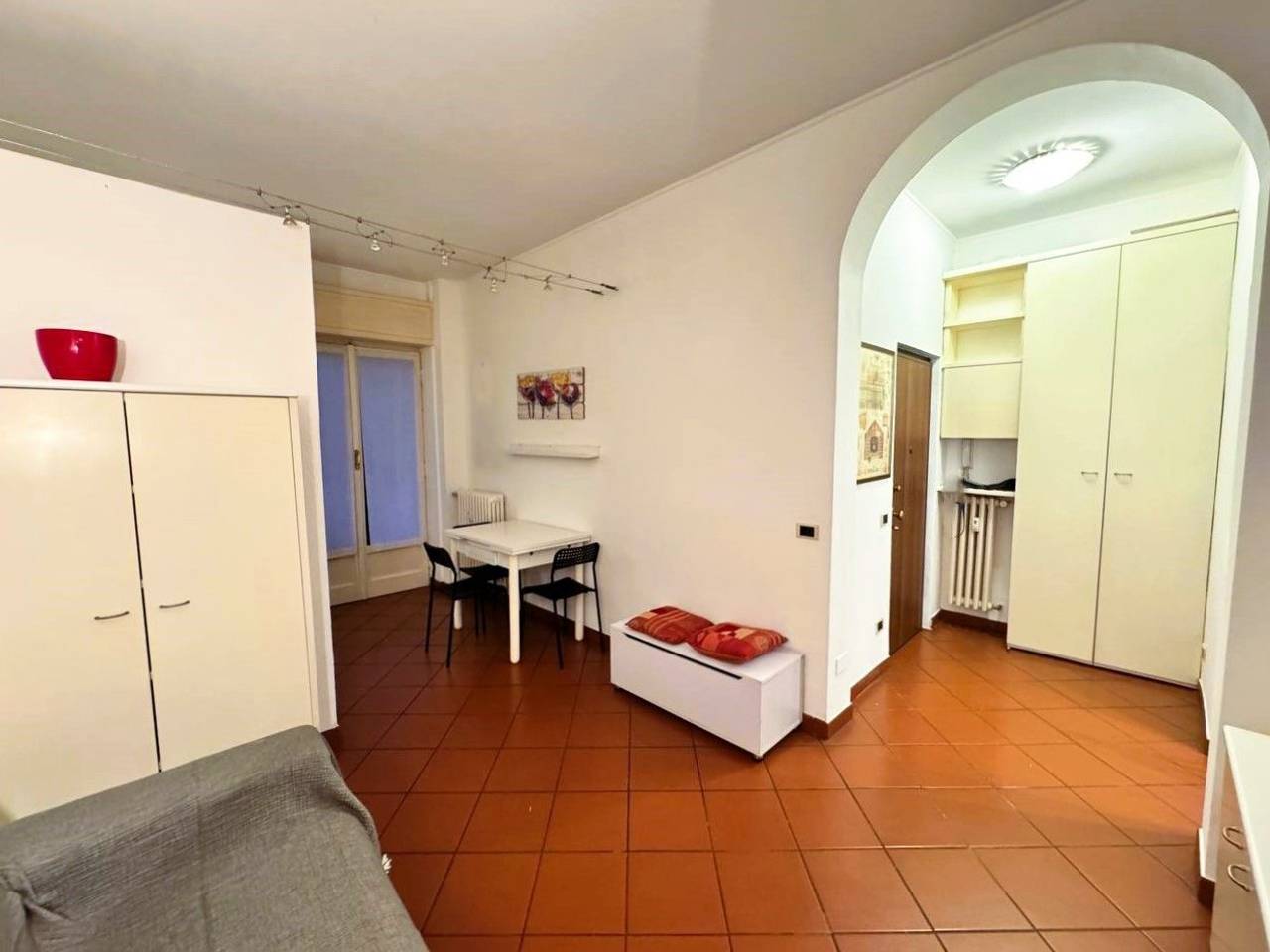 appartamento in vendita a Milano in zona Porta Genova