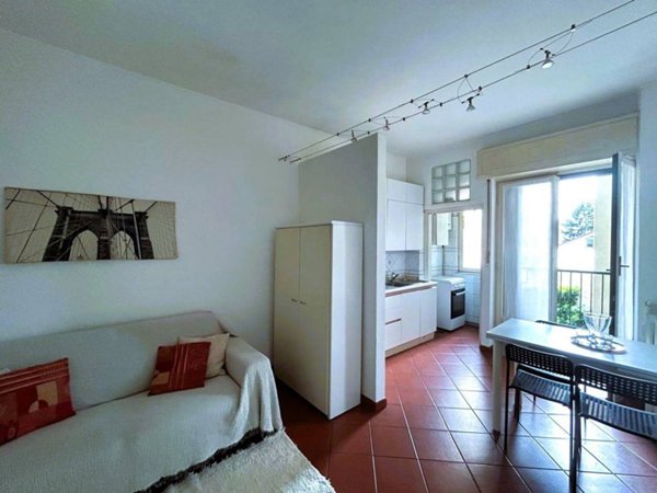 appartamento in vendita a Milano in zona Porta Genova