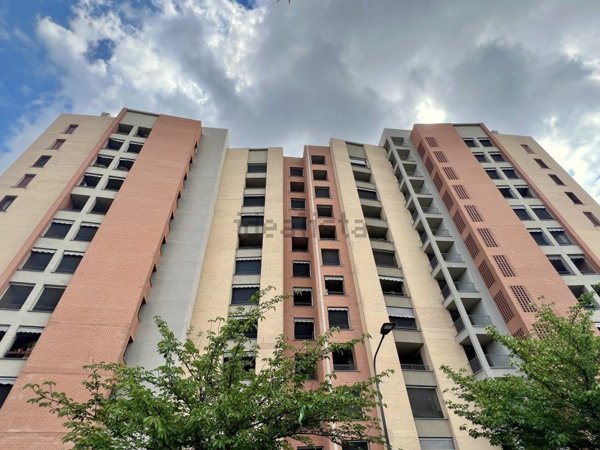 appartamento in vendita a Milano in zona Crescenzago