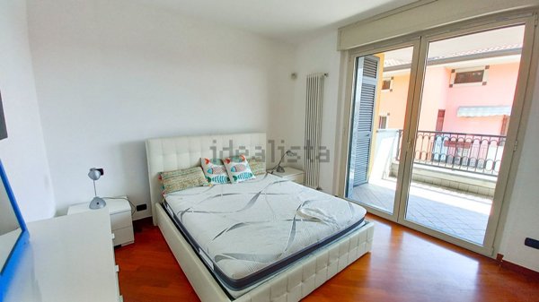 appartamento in vendita a Milano in zona Baggio