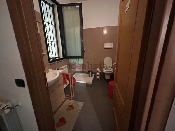 ufficio in vendita a Milano in zona Isola