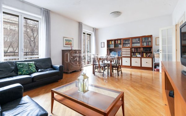 appartamento in vendita a Milano in zona Isola