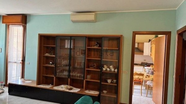 appartamento in vendita a Milano in zona Crescenzago