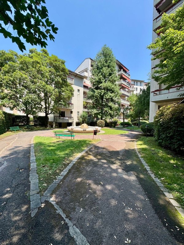 appartamento in vendita a Milano in zona Gorla