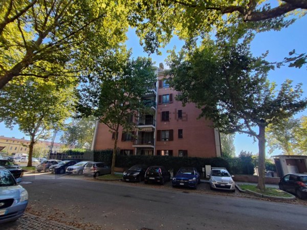 appartamento in vendita a Milano in zona Muggiano