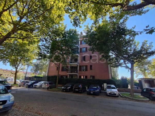 appartamento in vendita a Milano in zona Muggiano