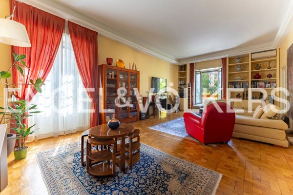 appartamento in vendita a Milano in zona Porta Romana