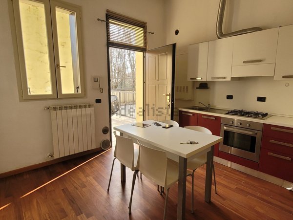 appartamento in vendita a Milano in zona Baggio