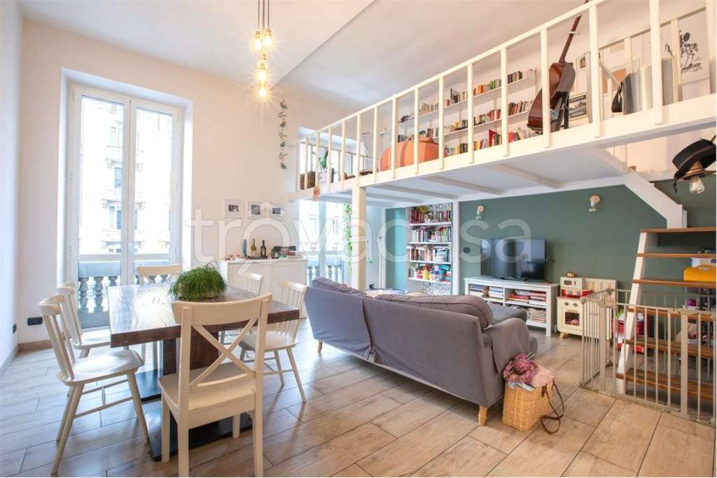 appartamento in vendita a Milano in zona XXII Marzo