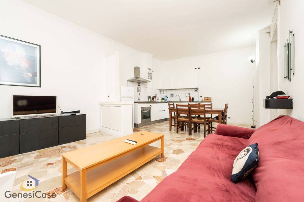 appartamento in vendita a Milano in zona Piazzale Lodi