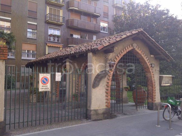 appartamento in vendita a Milano in zona Vigentino