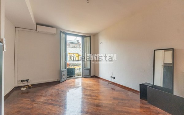 appartamento in vendita a Milano in zona Porta Garibaldi