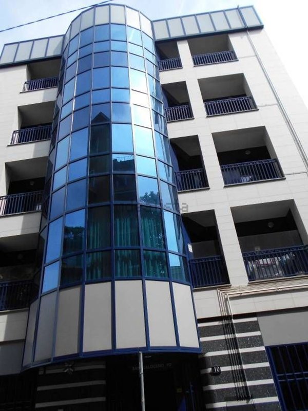 appartamento in vendita a Milano in zona Sant'Ambrogio