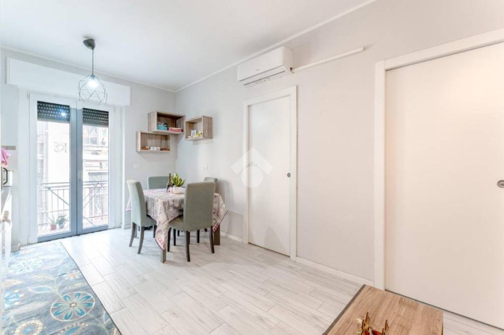 appartamento in vendita a Milano in zona Dergano