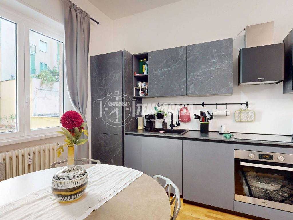 appartamento in vendita a Milano in zona Villapizzone