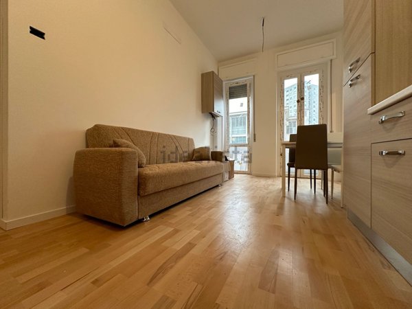 appartamento in vendita a Milano in zona Corvetto