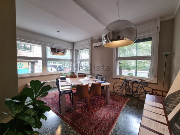 appartamento in vendita a Milano in zona Porta Garibaldi