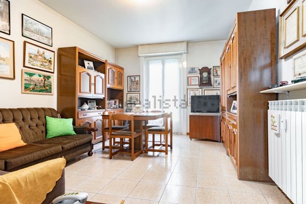 appartamento in vendita a Milano in zona XXII Marzo