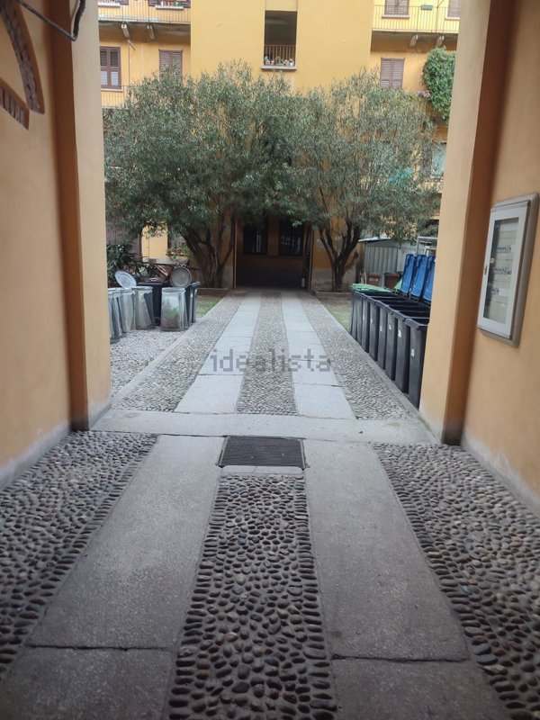 appartamento in vendita a Milano in zona Bocconi