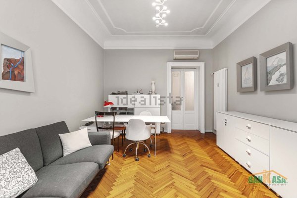 appartamento in vendita a Milano in zona Centro Direzionale