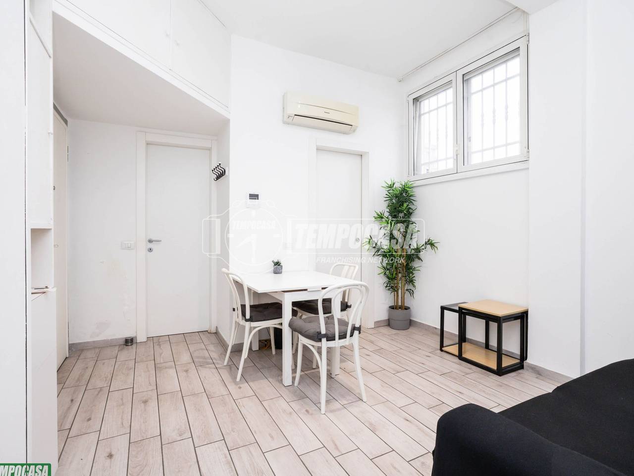 appartamento in vendita a Milano in zona Rottole